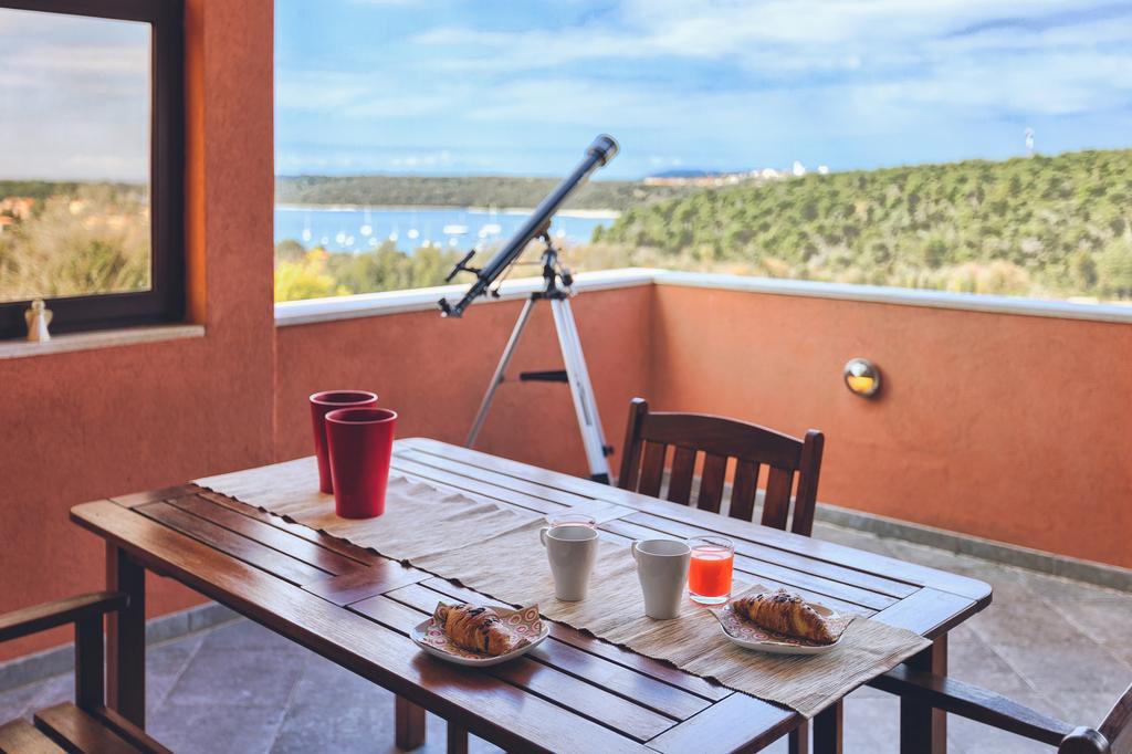 Dea Vista Amazing Sunsets Apartment Banjole Exterior photo